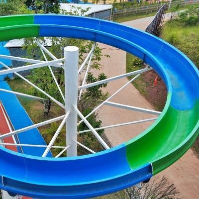 Chine Slide spirale en fibre de verre extérieure super ouverte personnalisée haute résistance à vendre