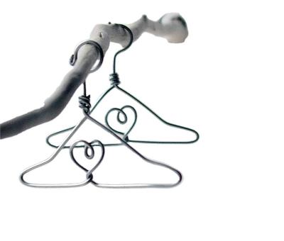 China Anti-slip OEM/ODM manufacturer hot selling metal doll clothes hangers for sale