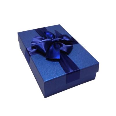 China Recyclable Wholesale Custom Size Cardboard Wedding Dress Box / Dress Packaging Paper Box for sale