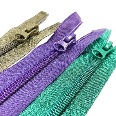 China Factory price wholesale nylon zipper auto lock custom color and size coil zipper long chain black waterproof roll for sale