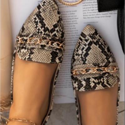 China Designer Women Famous Brands Summer Fur Jelly Custom Slippers Ladies Fluffy Breathable Cheap Slippers for sale