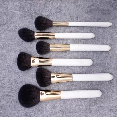 China Angular Blush Professional Cosmetic Brushes Natural Goat Hair Foundation Powder Concealer Contour Eyes Makeup Blending Set Brush for sale