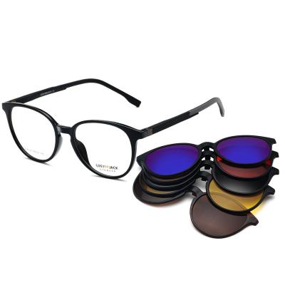 China Fashionable Men Women TR90 Magnetic clip on polarized Sunglasses Round frames eyewear sunglasses eyeglasses frames 6034 for sale
