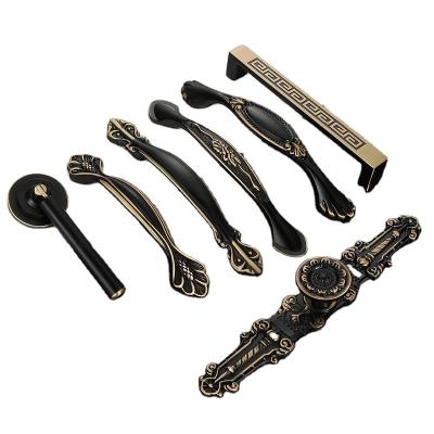China Retro Modern Interior Metal Set European Antique Copper Handle Small Drawer Cabinet Door Handle for sale