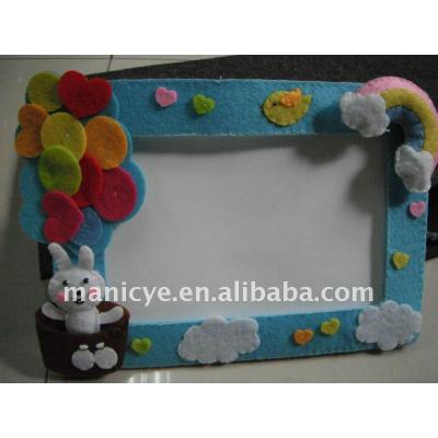 China Eco-friendly DIY- 100% Polyester Needle Punched Nonwoven Craft Felt Photo Frame for sale