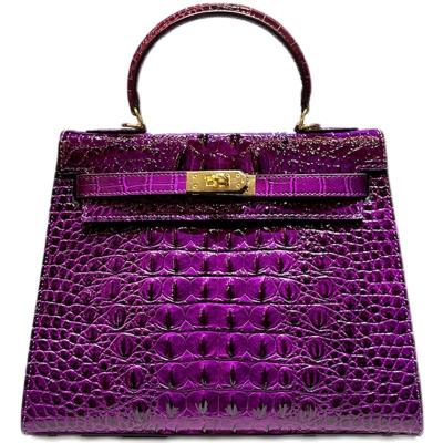 China Fashion 2023 Designer Fashion Show Pattern Handbag Versatile Large Capacity One Shoulder Crossbody Handheld Women's Bag for sale