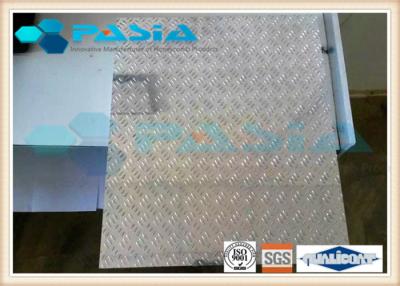 Chine Bord en aluminium d'utilisation d'industrie aérospatiale de panneaux de nid d'abeilles de surface de Treadplate exposé à vendre