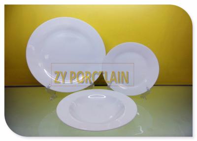China Homeware products Porcelain Dinner Set 18 Piece white dish setd for sale