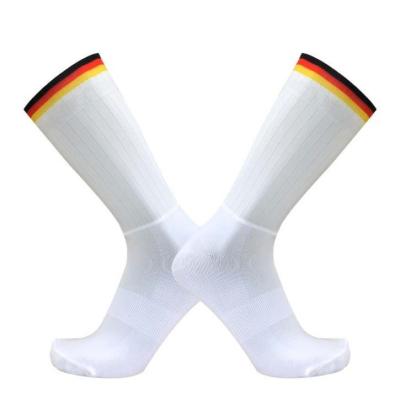 China Breathable Adult football sock child antiskid their knee-high stockings students stripe sport socks for sale