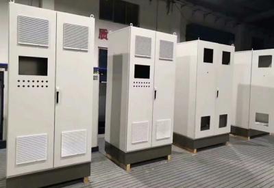 中国 IP66鋼鉄圧延シート400Aの電気配電箱 販売のため