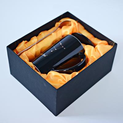China Recyclable Luxury Custom Cardboard Cup Box Mug Gift Box Glass Packaging Paper Netting , Box For Mugs for sale