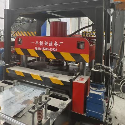 Cina PLC Control Cable Tray Cover Machine per una produzione accurata 10-15m/min Velocità di produzione in vendita