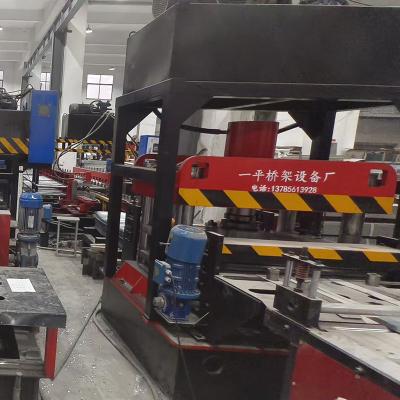 Cina Linea di produzione di copertura per vassoio di cavi di spessore 1-2 mm personalizzata per l'industria in vendita