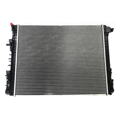 China Engine Parts Radiator Manufacturers Water NEW Radiator OEM 670038340 For Maserati Standard Size for sale