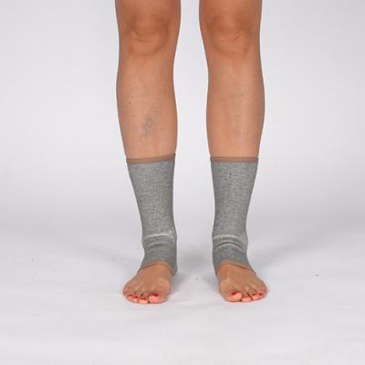China Protective Factory Supply Compression Medical Care Functional Anti-Slip Breathable Ankle Brace for sale