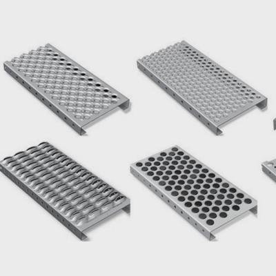 China Perforated Boiler Sheet 304 Stainless Steel Steel Metal Sheet For Anti Skid Plate for sale