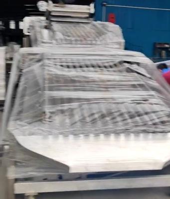Chine Customized PLC Control Fish Grading Equipment For Sorting Small Fish With Automatic à vendre