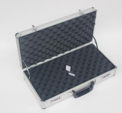 China Silberner dreifacher Pistolen-Aluminiumkasten und Pistolen-Kasten für tragende Gewehre zu verkaufen