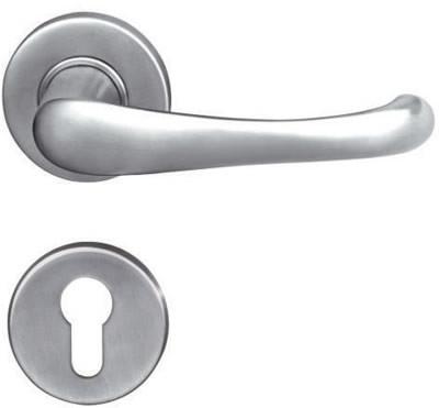 Chine Poignées de porte internes en acier balayées par estimation du feu L poignées de porte en acier de satin de forme à vendre