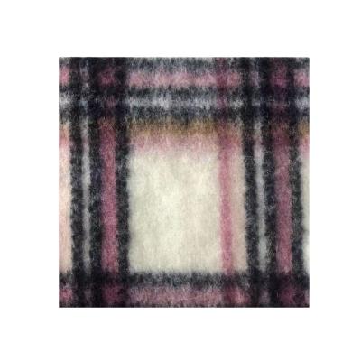 China Wicking 570g/m 370gsm 30%wool 70% Polyester Yarn Hairy Feeling Check Wool Knitting Fabric For Women for sale