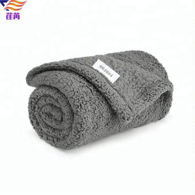 China Sustainable cheap soft and warm premium fluffy dog berber sherpa fleece blanket for sale