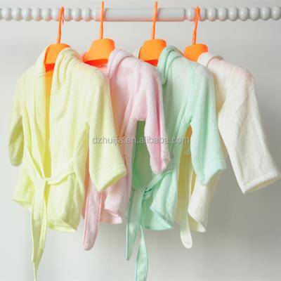 China Breathable Super Soft Warm Bamboo Hooded Fabric Baby Bathrobe for sale