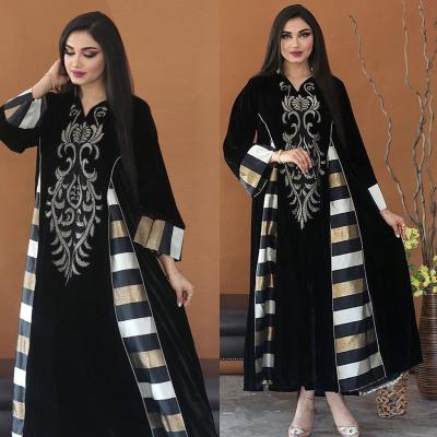 China Anti-wrinkle Women's V Neck Long Sleeve Contrast Color Inset Colorful With Embroidery Casual Abaya Dress WT1084 for sale