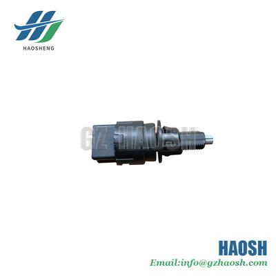 China CA100020420 LIGHT DE FRENO DE COMUTADOR QUALIDADE OEM PARA ISUZU DMAX12-19 4JJ1 4JK1 à venda