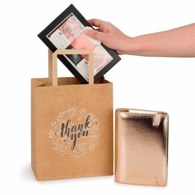 China Unique Design Recyclable Logo Gift Bag Custom Wedding Gift Bags For Guest Paper Gift Bags for sale