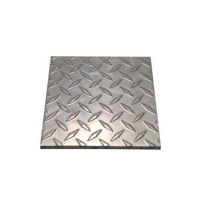 Chine Military Industry Aluminum Plate Manufacturer Panel Diamond Checkered Sheet Truck Trail 4x8 1x2 1x4 1x8 inch à vendre