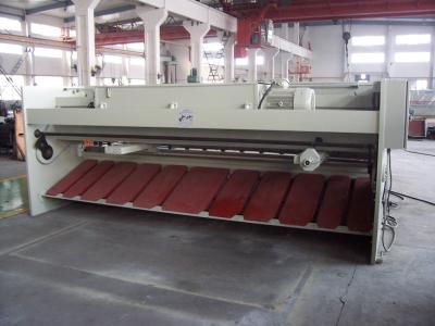 China Pneumatic plate hydraulic guillotine shearing machine , sheet metal cutting machine for sale