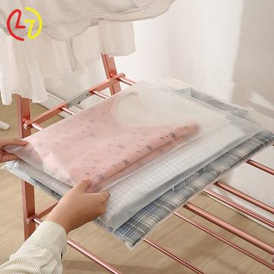 China Hot Selling Moisture Proof Friendly Zipper Polo Shirt Resealable Packaging Frosted Plastic Ziplock Bag for sale