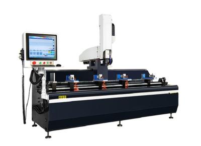 Chine Perçage fraisant gravant la découpeuse en aluminium de commande numérique par ordinateur pour le profil de porte de Windows à vendre