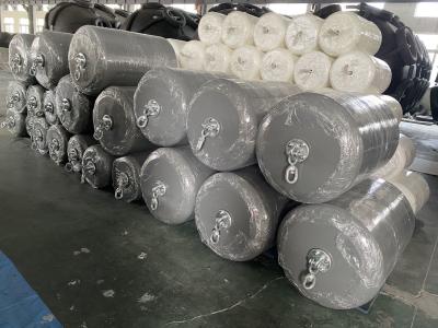 Chine Fender rempli de mousse solide sur mesure pour la protection des quais et des ports à vendre