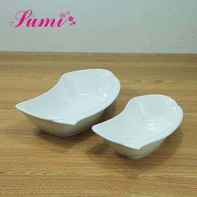 China Viable Unique White Irregular Design Porcelain Sauce Seasoning Serving Bowls For Restaurant for sale