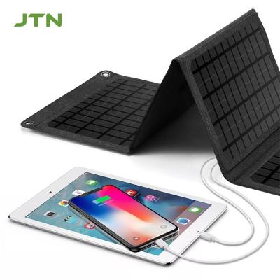 Chine Cellule de chargement de téléphone portable solaire de 24 W pour les randonnées de camping en plein air à vendre