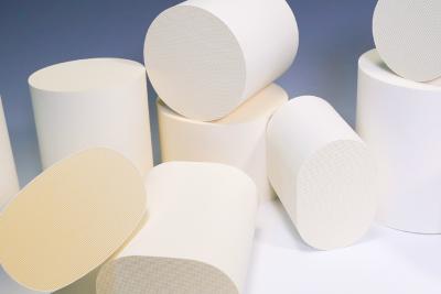 China Catalytic Ceramic Carrier Thermal Shock Resistance of Ceramics for sale