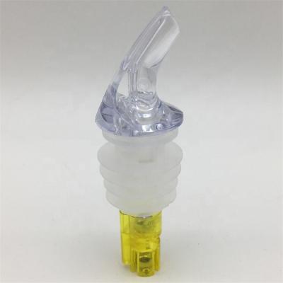 China Stainless Steel+Plastic Scaled 1oz Olive Oil Vinegar Wine Bottle Plastic Liquor Speed Conical Spout Spirit Pourer Dispenser for sale