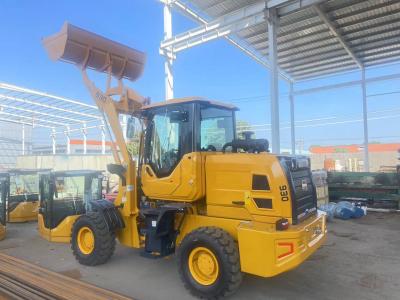 Chine Machine de chargement à roues de 2 tonnes Élimination dans le bâtiment et l'agriculture à vendre