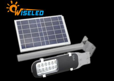China Rendimiento solar de la luz de calle del solo brazo LED alto 30w con la estructura de la prueba de la lluvia en venta