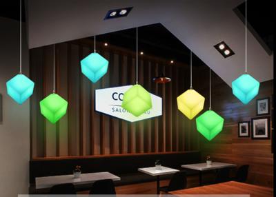 Cina Lo stile contemporaneo ha condotto il cubo leggero per il ristorante/luce notturna principale variopinta del cubo in vendita