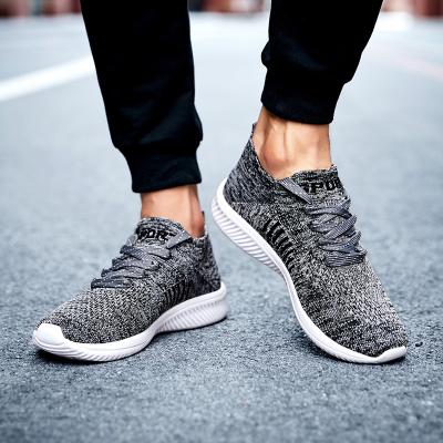 China Fashionable All-match Mesh Breathable Leisure Travel Wave Anti-odor Sneaker Men's Casual Running Shoes for sale