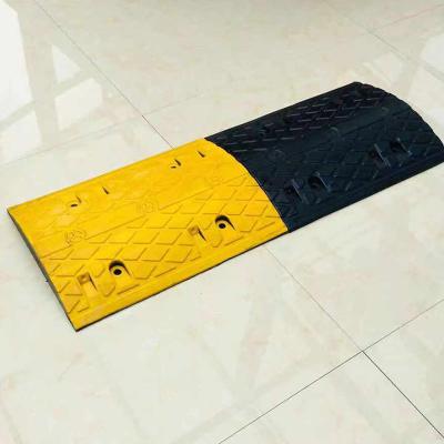 China Wide Traffic Reflective Road Safety Driveway Anti-Pressure Wholesale Traffic Rubber Speed Bump For Garage for sale