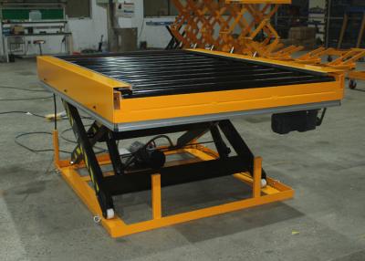 Cina Capacità elettrica 1000×2200mm del carretto 400kg della Tabella di ascensore del rullo del trasportatore in vendita