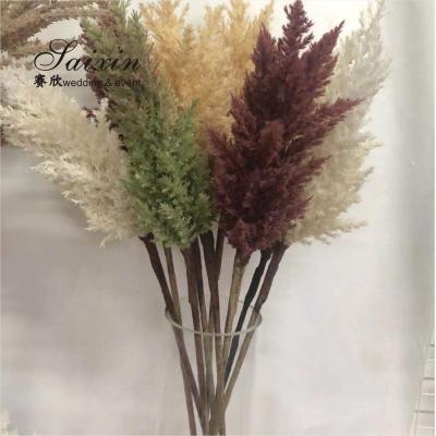 China Wholesale Large fluffy Pampas grass bouquet Artificial flowers for wedding decoration en venta