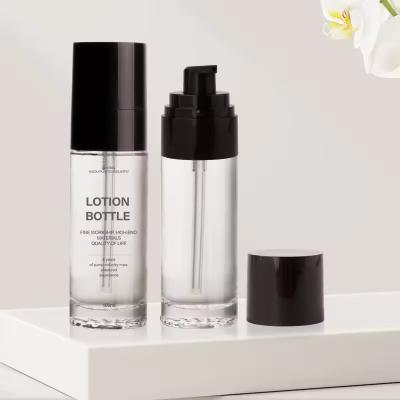 China Clear Glass Cosmetic Bottles Eco Friendly Lotion Pump Bottles Customized for sale