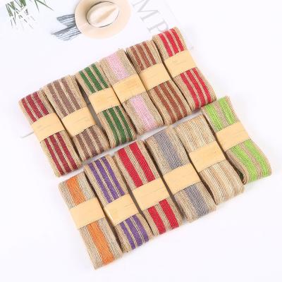 Chine Des rouleaux de ruban de jute 100% rayés colorés pour la décoration à vendre