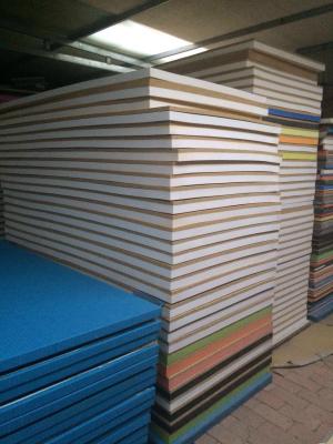 Chine Remplissage de mur de mousse de gymnase Perfectionnez pour les murs derrière la remplissage de mur de cercles de basket-ball à vendre