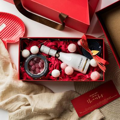 China Recycled Materials Red High End Gift Boxes Candy Box Set For Weddings And Party for sale