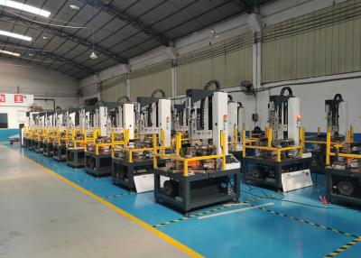 Cina scatola rigida 27pcs/min che forma la macchina mobile dell'incartonamento della macchina LS-F6 in vendita